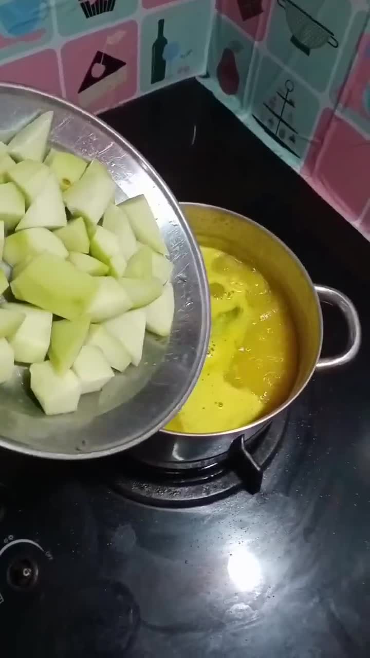 Foto langkah ke 5 dari resep Kuah labu siam base genep.