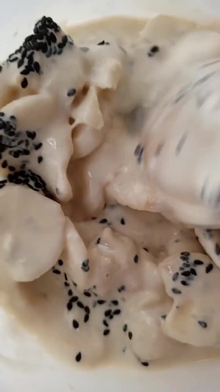 Foto langkah ke 2 dari resep Pisang Goreng Wijen Hitam.