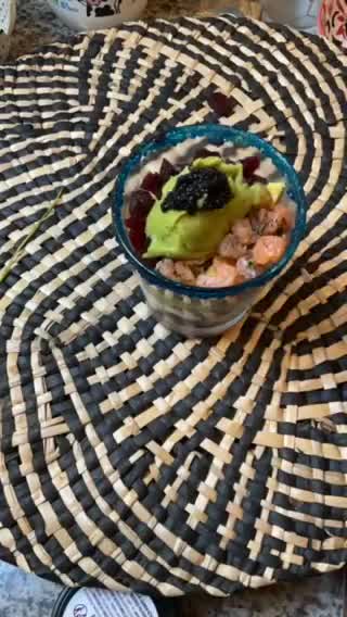 Une image de l'étape 4 de 🎨Verrines Avocat 🥑Saumon 🍣 Betterave🌶️.
