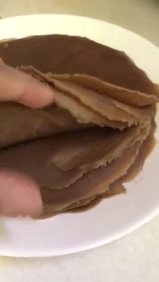 Foto langkah ke 2 dari resep Tiramisu Mille Crepes.