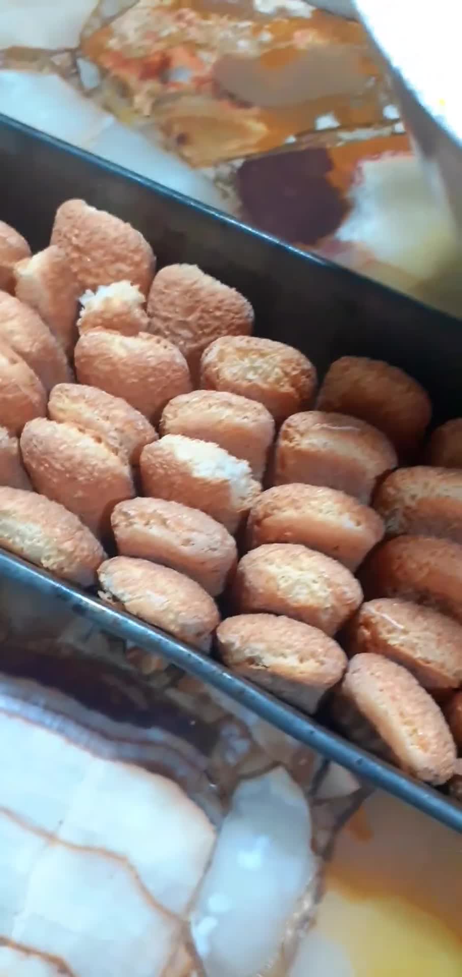 Foto del paso 3 de la receta: Postre de flan y vainillas🍮