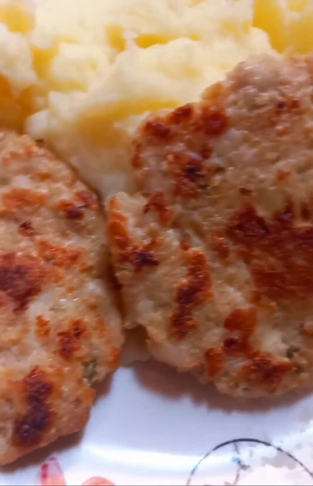 Foto del paso 6 de la receta: Hamburguesas de Pollo Casera🍔