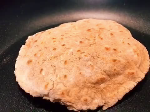 Hình bước làm 5 của món 🌱 Bánh Roti Yến Mạch Healthy (Vegan)