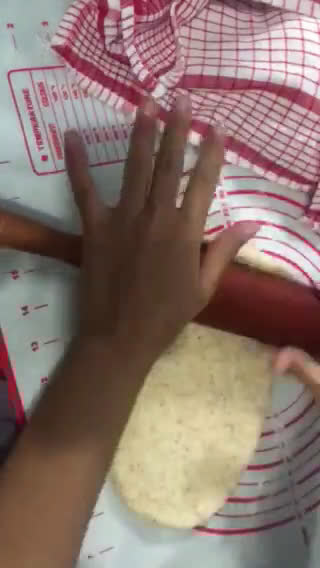 Foto langkah ke 5 dari resep Roti Gandum.