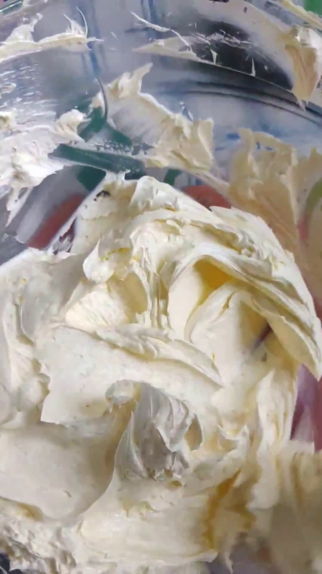 A picture of step 2 of Buttercream frosting 🇩🇪.