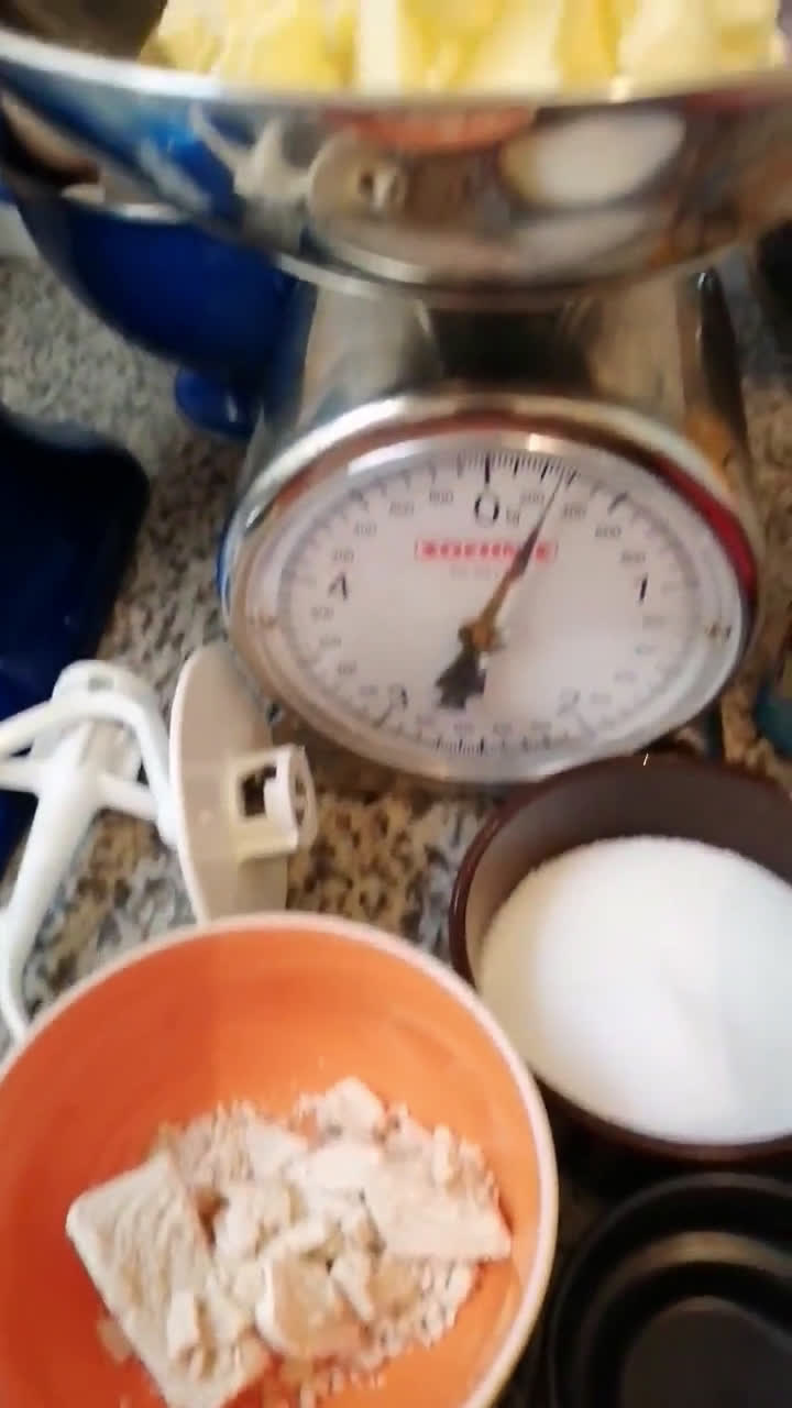 Une image de l'étape 1 de Brioche fève de cacao criollo.