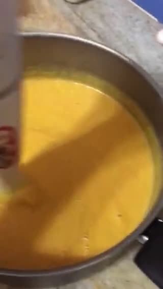 Foto del paso 2 de la receta: Sopa crema de zapallo con puerros light