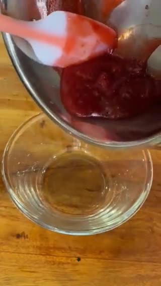 Foto langkah ke 3 dari resep Strawberry Jam Homemade (2 Bahan).