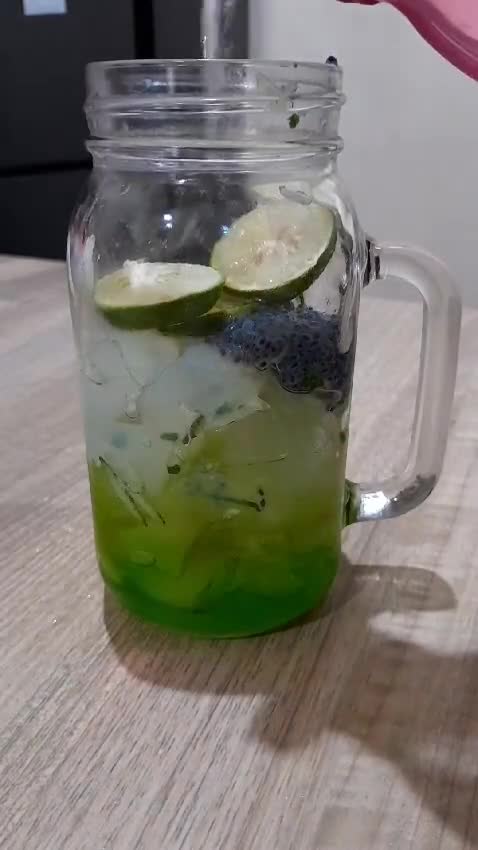Foto langkah ke 8 dari resep Es kuwut timun serut seger.