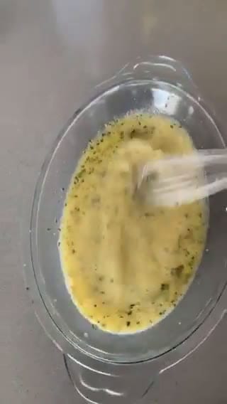 Foto del paso 3 de la receta: Bastones Crocantes de Salmón