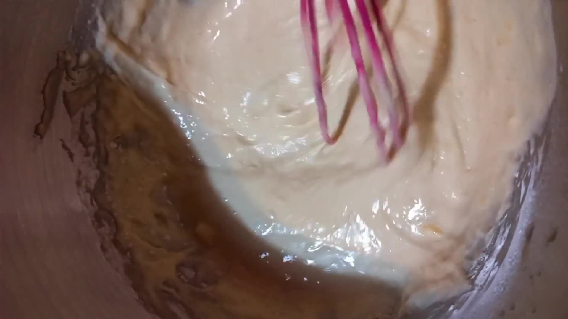 Foto del paso 3 de la receta: Budín Combinado (Banana🍌& Manzana🍎)