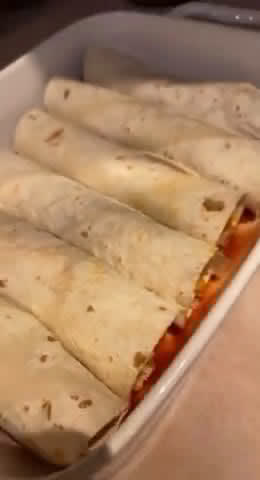 صورة لخطوة 2 من وصفة انشلادا المكسيكية Mexican enchiladas