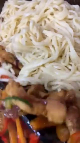 Фото кроку 7 до Лапша удон с соусом 🍝.