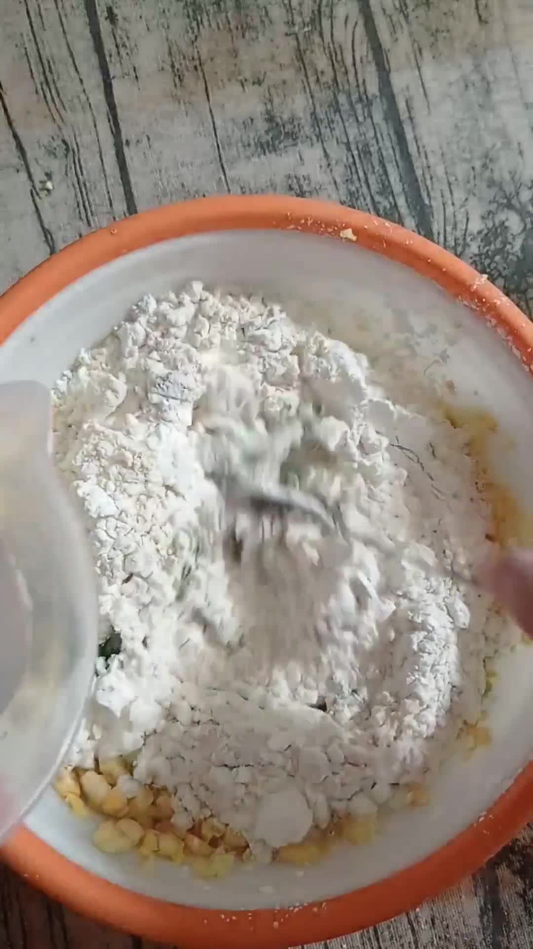 Foto langkah ke 4 dari resep Bakwan Jagung.