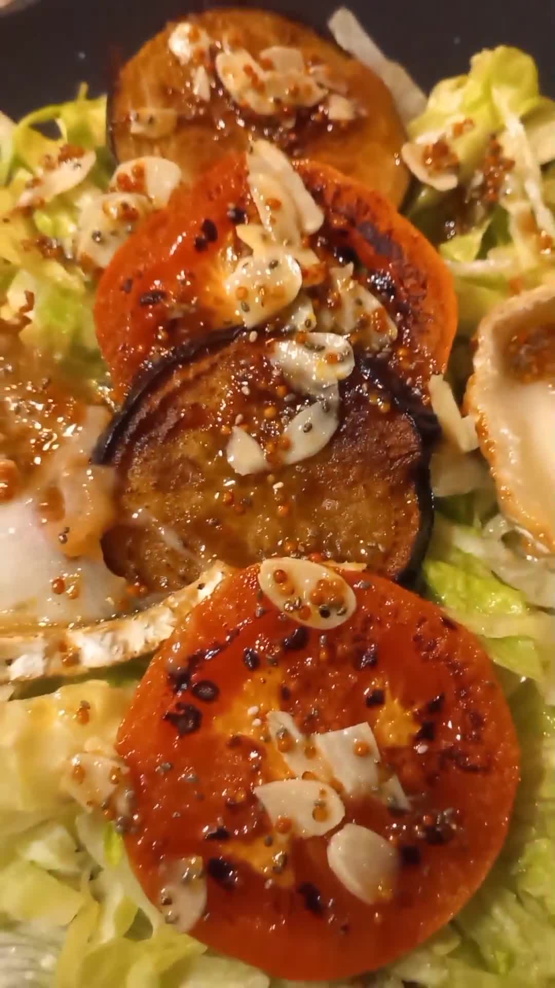 Foto del paso 1 de la receta: Ensalada de berenjena y tomate 🍆🍅