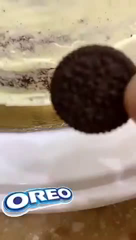 صورة لخطوة 9 من وصفة كيك الشوكولاتة والاوريو