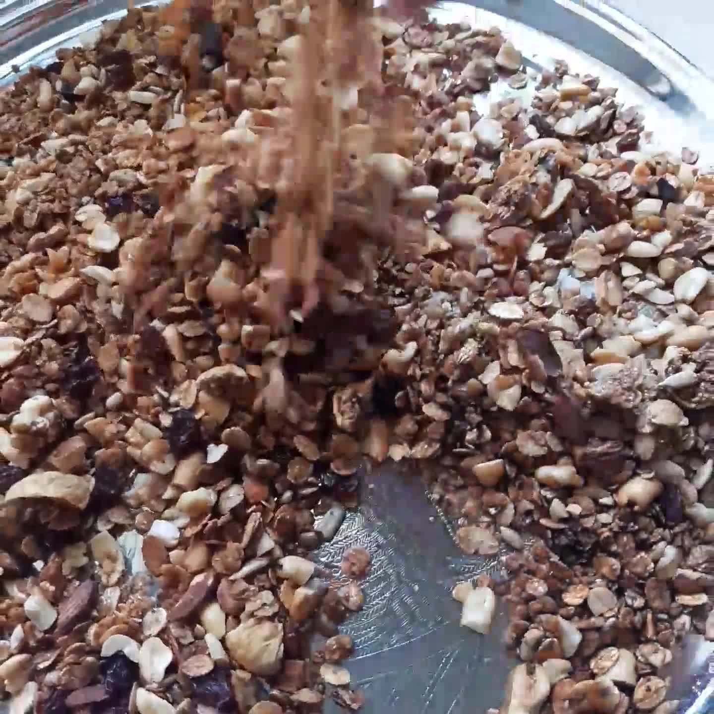 عکس مرحله 3 از دستور گرانولا بدون فر