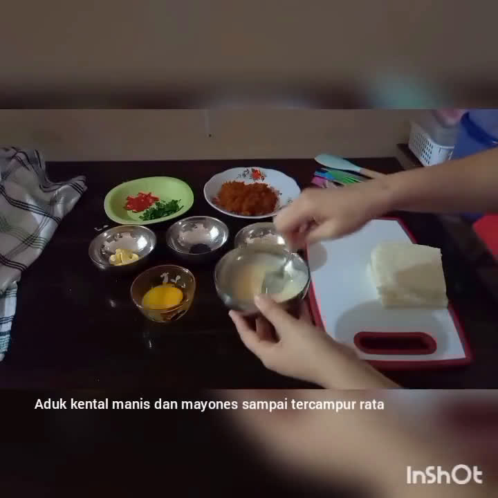Foto langkah ke 1 dari resep Floss Roll Roti Tawar.
