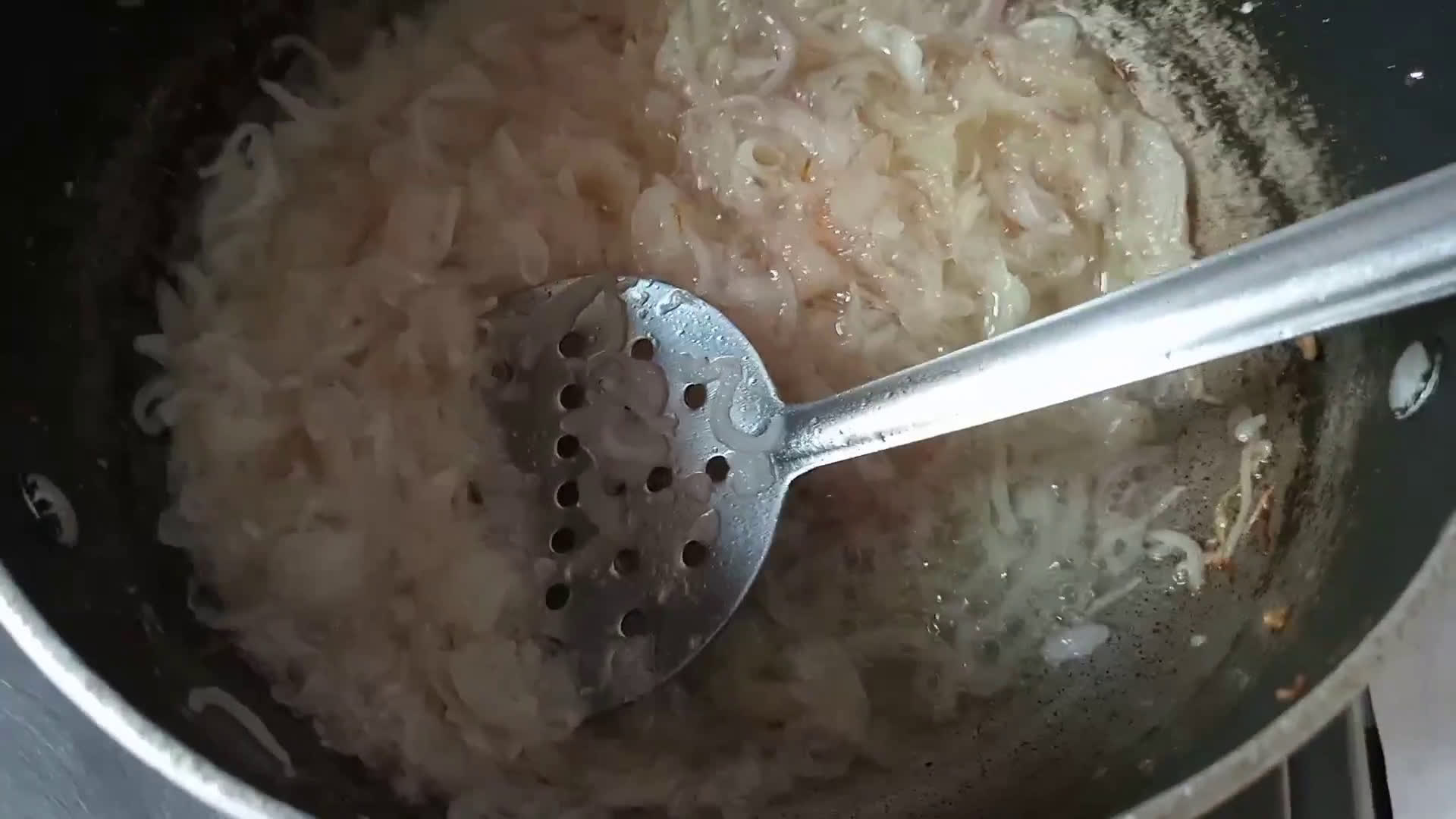 A picture of step 1 of Mutton Badami qorma.
