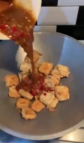 Foto langkah ke 6 dari resep Tahu Goreng Saus Oriental.