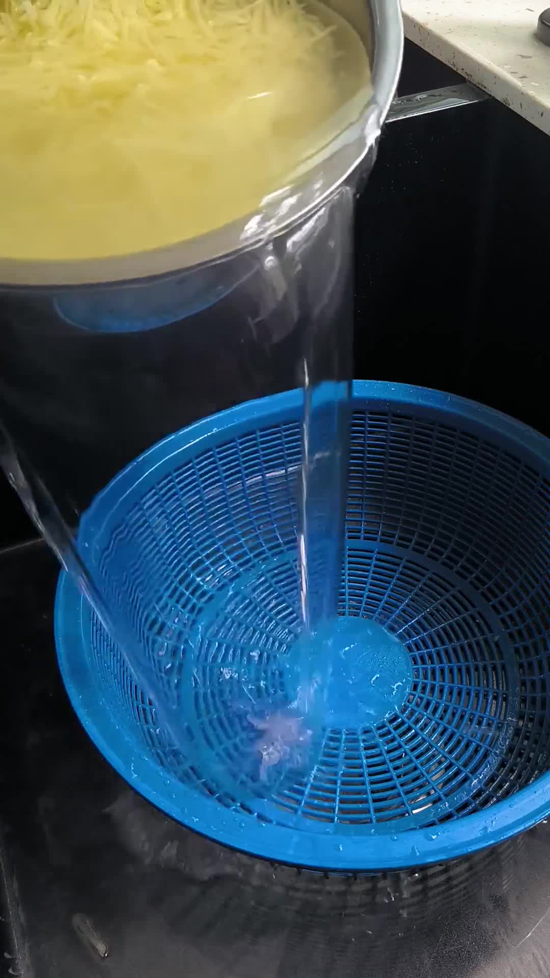 Gambar langkah 1 resipi Sambal goreng jawa kering.