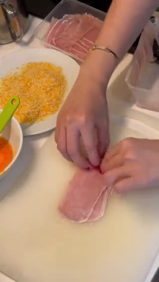 Foto langkah ke 1 dari resep Pork Katsu.