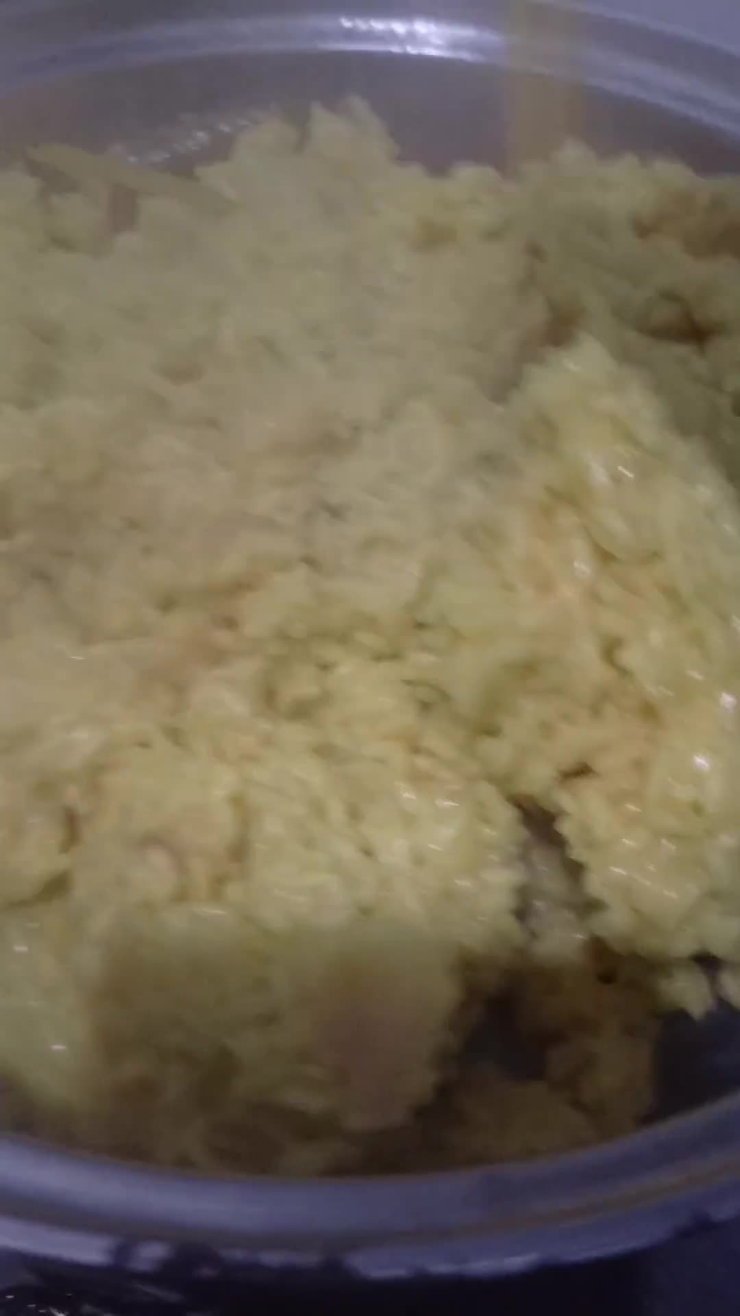 Foto langkah ke 3 dari resep Nasi Kuning Kukus.