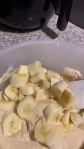 Foto del paso 2 de la receta: Budín de plátano veloz!!
