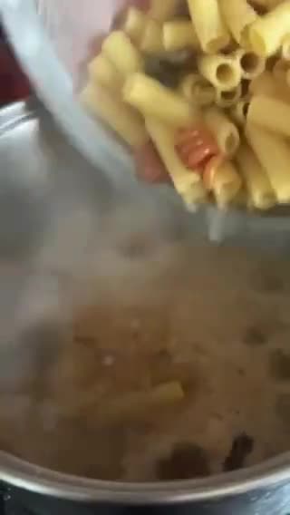 Foto del paso 6 de la receta: Tortelloni con pulpo y gambones, especias Sabor Cookpad, one pot