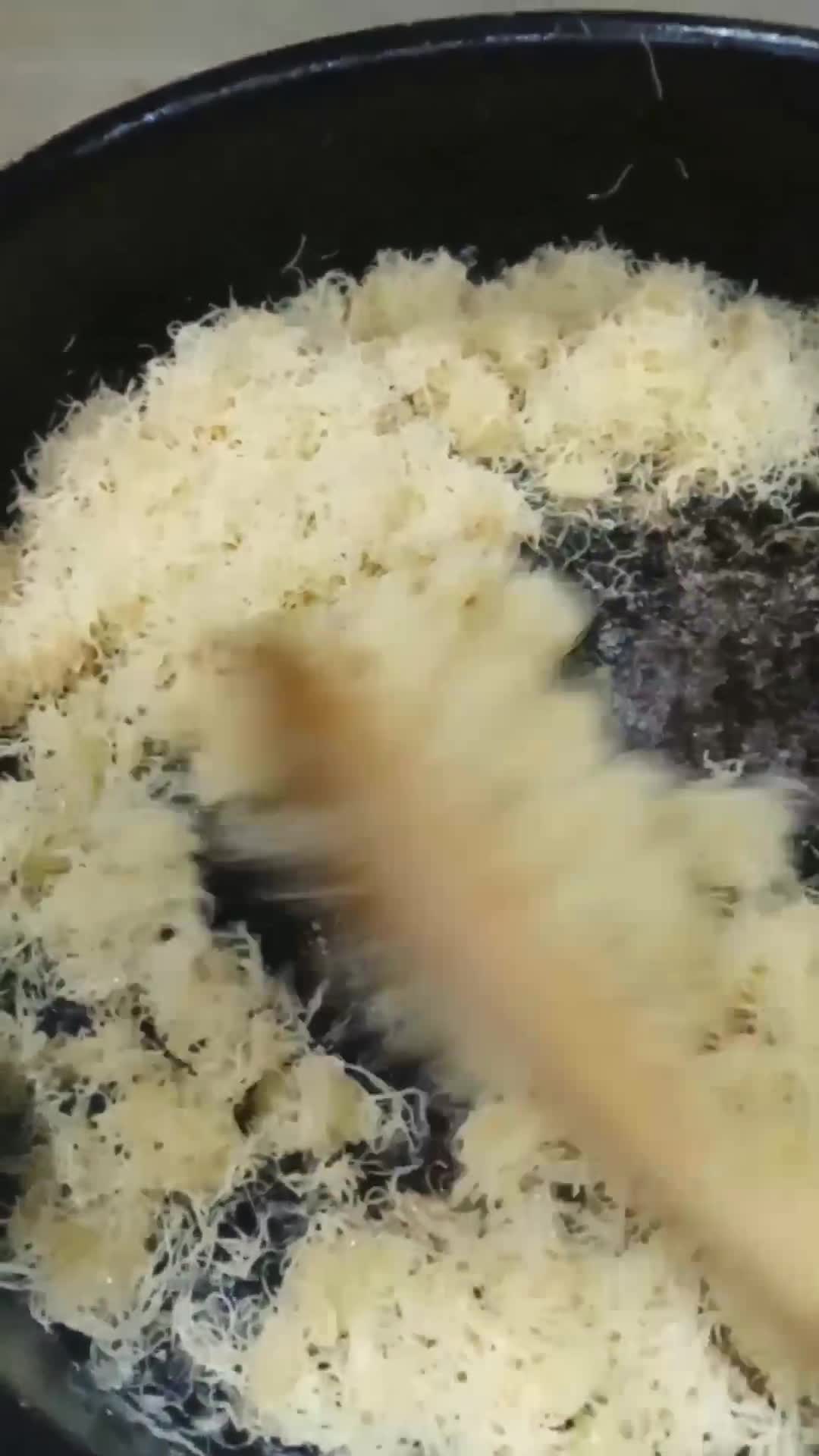 صورة لخطوة 1 من وصفة كنافة 🦋