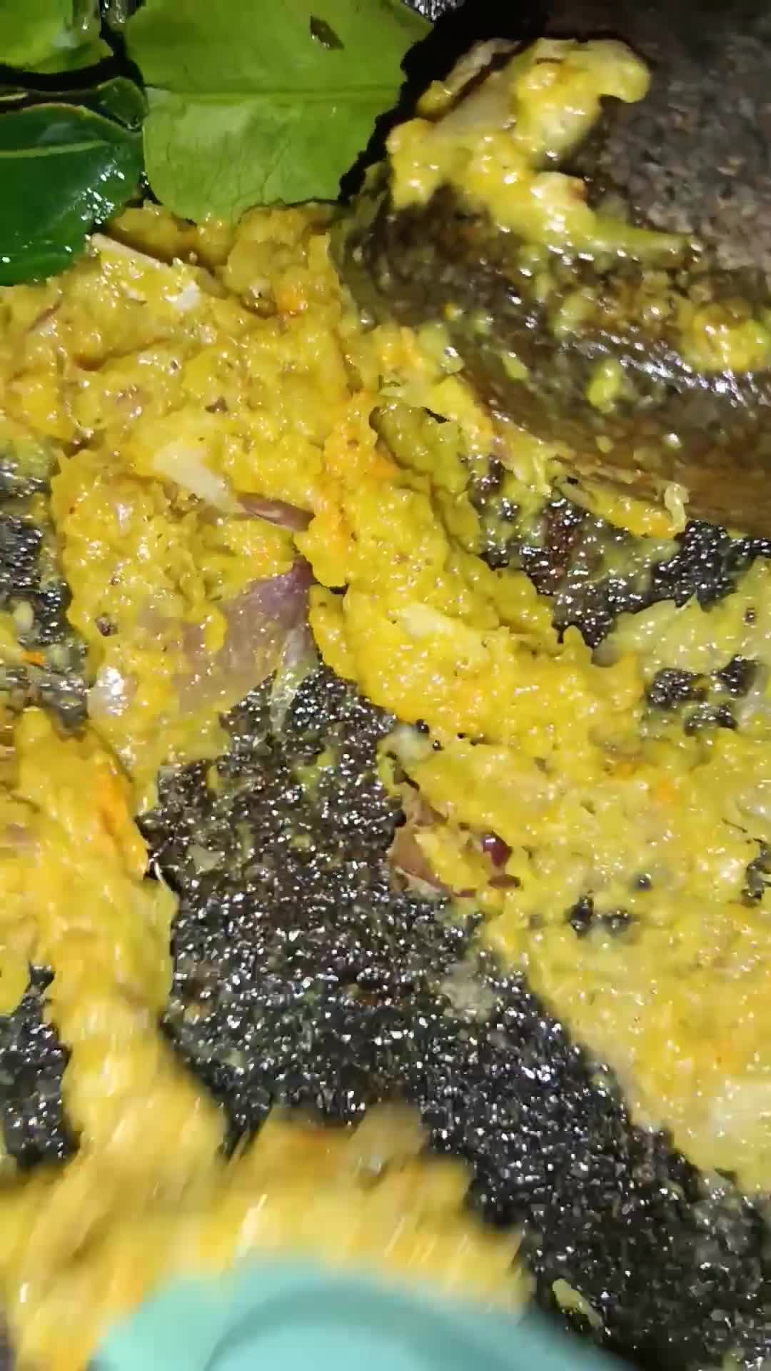 Foto langkah ke 1 dari resep Soto Ayam bening Khas Solo.