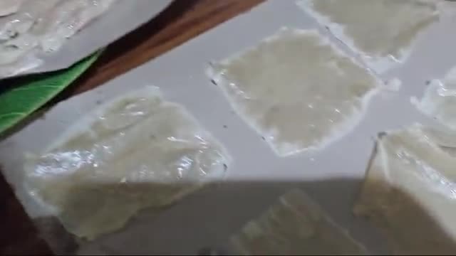 Foto langkah ke 5 dari resep Otak otak udang goreng krispi.