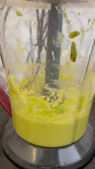 Foto langkah ke 2 dari resep Avocado Coffee.