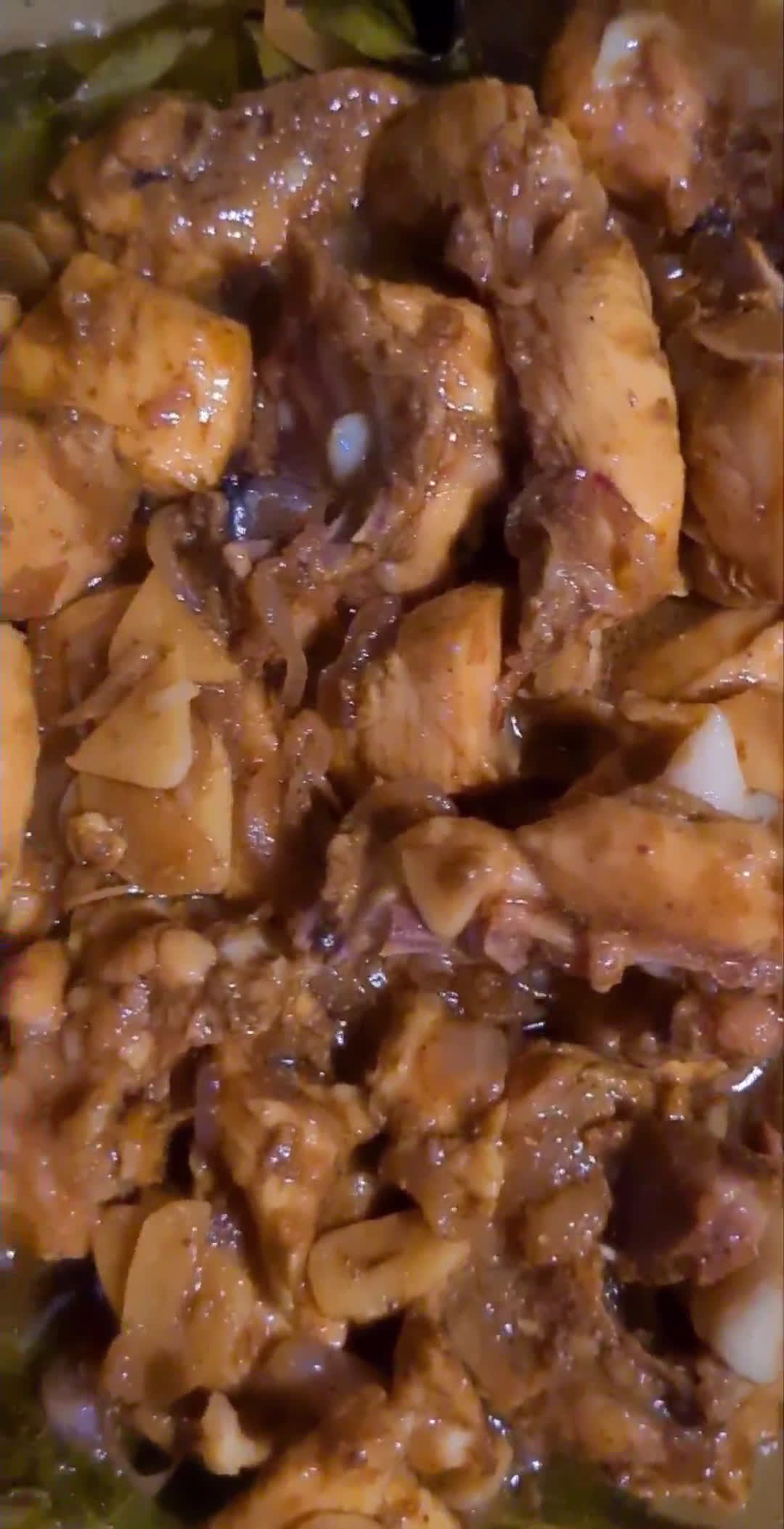Foto langkah ke 5 dari resep Semur Ayam Tahu ala Chef Rudy Choirudin.