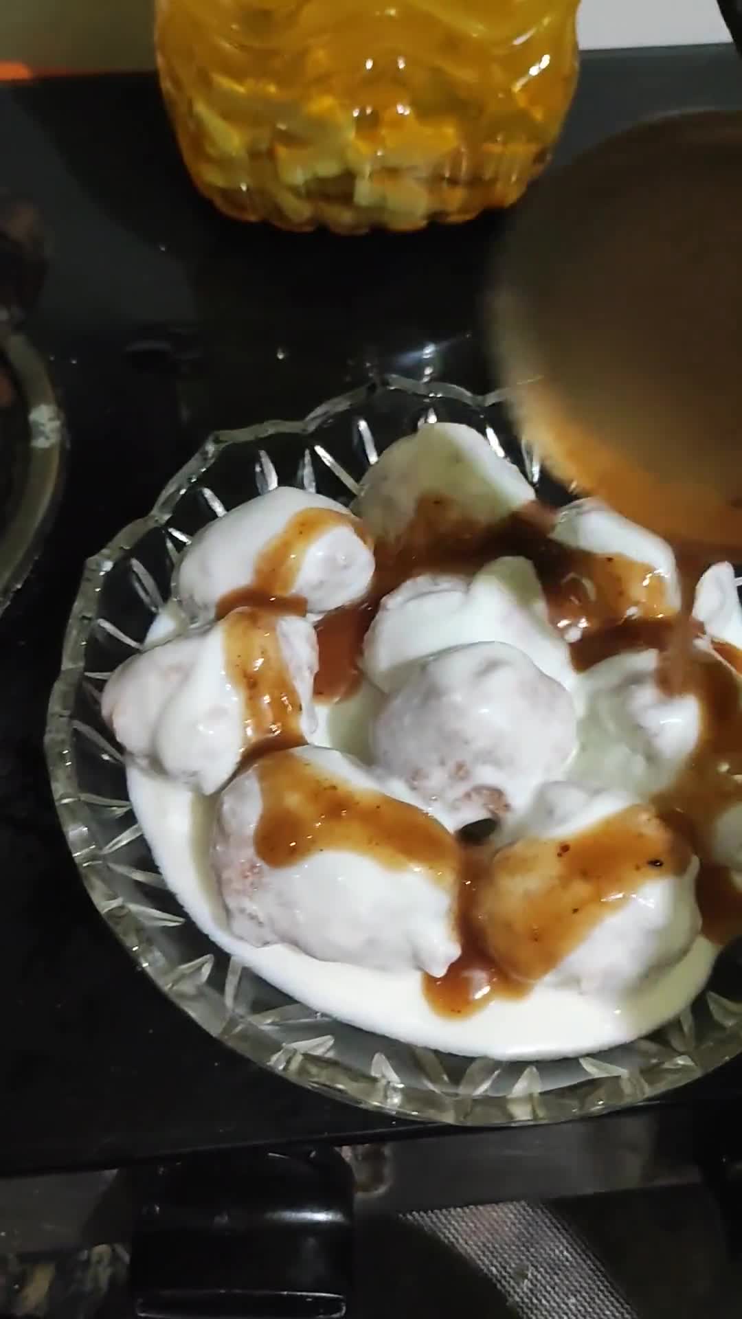 दही वड़े(dahi vade recipe in hindi) रेसिपी चरण 4 फोटो