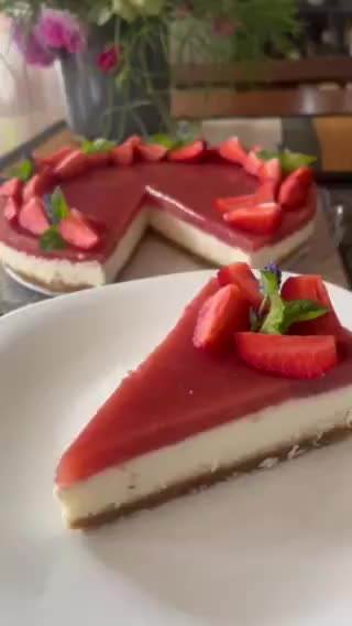 Bodzás epertorta recept fázis 12 fotója