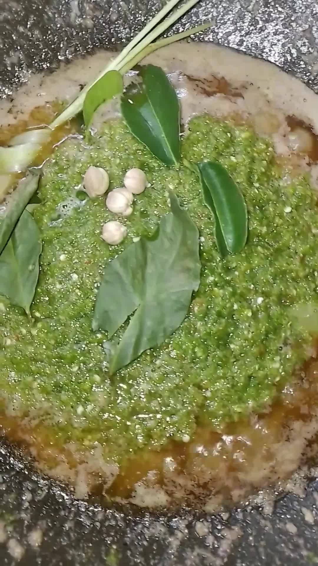 Foto langkah ke 3 dari resep Ayam lado mudo.