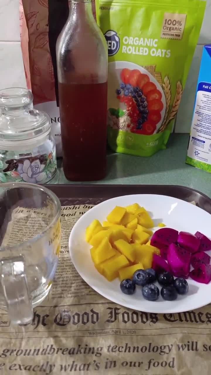 Gambar langkah 2 resipi Overnight oats.