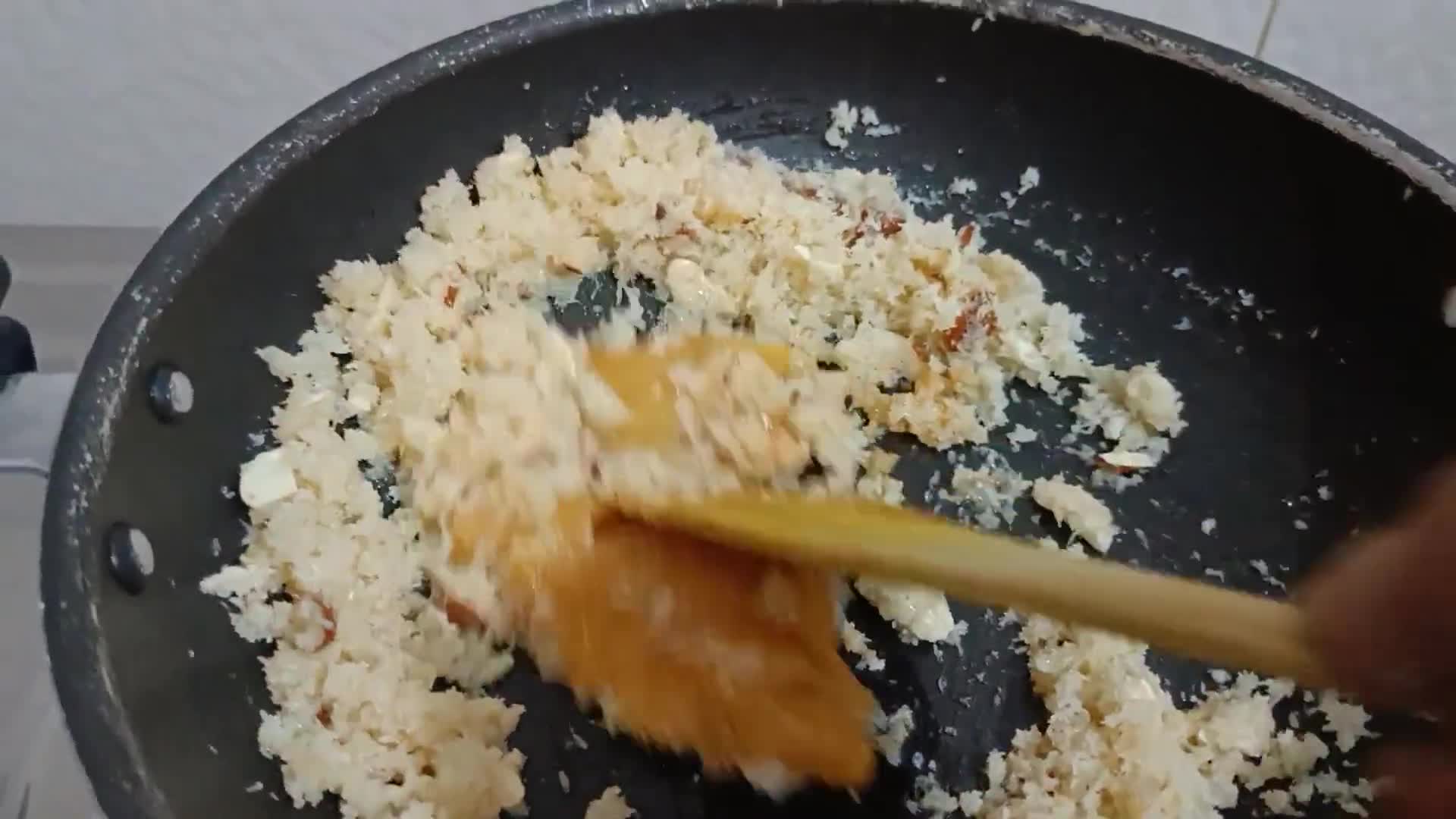 नारळी भात(Nariyali Bhat recipe in hindi) रेसिपी चरण 3 फोटो